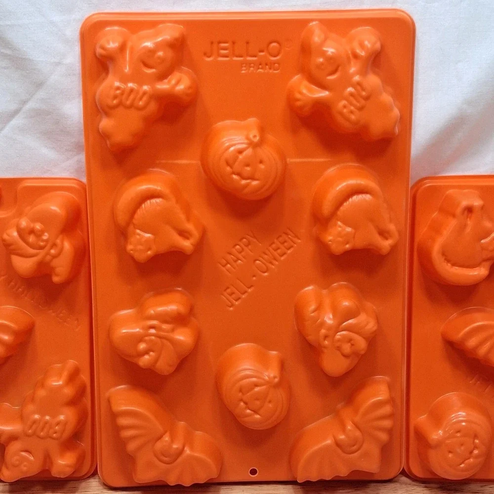 3 Vintage Jello Jigglers Mold Halloween Shapes Jell-o Shots Bats Ghosts Pumpkins